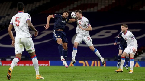 蒂尔尼助攻帽子戏法，苏格兰主场四球大胜法罗群岛