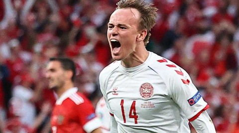 改写童话的起点：达姆斯高落叶远射，点燃丹麦的盛夏奇迹