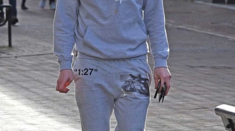 丁丁的城际漫游：当曼城的中场大师，变回邻家的腼腆男孩