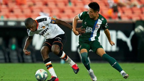 武磊正选登场屡失良机 西班牙人梅斯塔利亚饮恨八连败