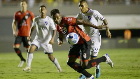 戈亚尼亚竞技主场完胜乌拉圭民族挺进南美杯四强