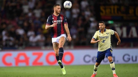 绿茵战报：红蓝对决激战成和 鏖战九十分钟未分高下