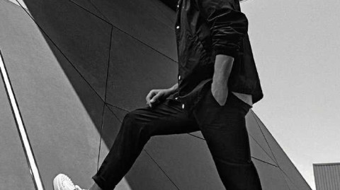 特尔施特根演绎型男魅力，德国国门跨界时尚展多面风采