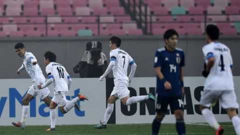 亚洲杯｜韩国02完败约旦无缘决赛，孙兴慜赛后数次哽咽致歉