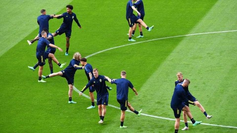 北欧雄狮格拉斯哥磨爪 瑞典军团静候乌克兰挑战