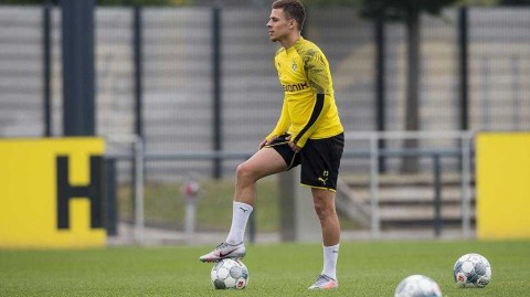 大黄蜂静待联赛重启：多特蒙德训练场直击