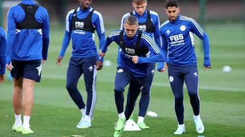 蓝狐严阵以待迎战蓝月 王权球场静待英超焦点对决