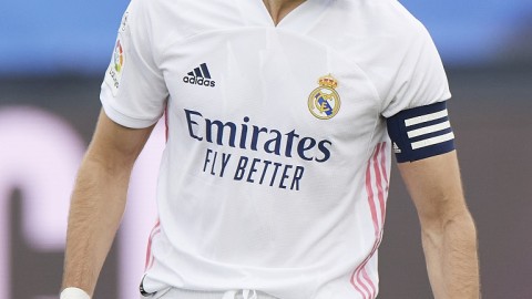 西甲收官战：本泽马传射建功，莫德里奇补时绝杀！