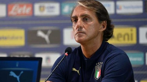 曼奇尼专注蓝衣军团：未接俱乐部邀约，誓率队闯入欧国联决赛