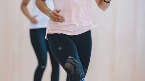 奥地利雪玫瑰凌冬绽放 高山滑雪队夏训蓄力新赛季