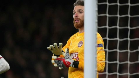 狼队官方宣布签下葡萄牙国门若泽-萨 双方签署五年长约