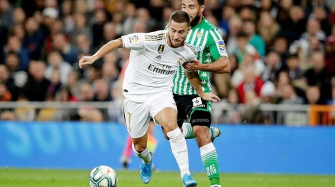 伯纳乌之夜：阿扎尔进球被判无效，皇马主场0-0憾平贝蒂斯