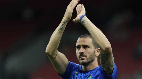 博努奇百十二次身披蓝衣 追平传奇佐夫载入意大利史册