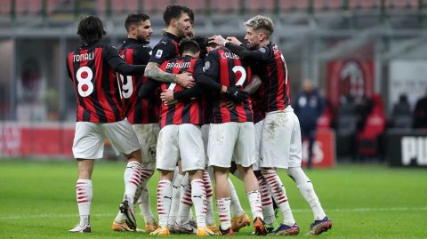 意甲焦点：AC米兰主场完胜都灵，迪亚斯闪耀造两球伊布复出