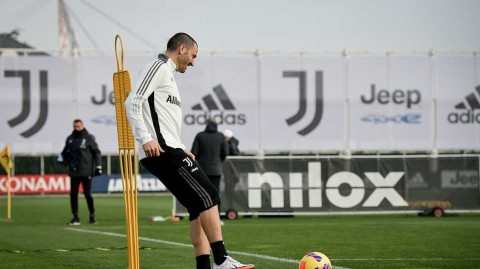 斑马军团备战正酣：尤文图斯训练场直击，迎接意甲关键战役