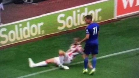 绿茵场上的梦魇：世界足坛那些令人心碎的恐怖重伤