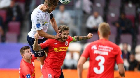 北欧夏夜绿茵争锋 北西兰与奥胡斯激荡丹超赛场