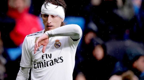 伯纳乌之夜：卡塞米罗天外飞仙，莫德里奇补时定局，皇马力擒塞维利亚