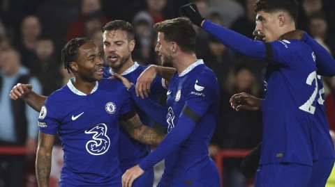 蓝狮客场折戟森林 斯特林破门难换三分