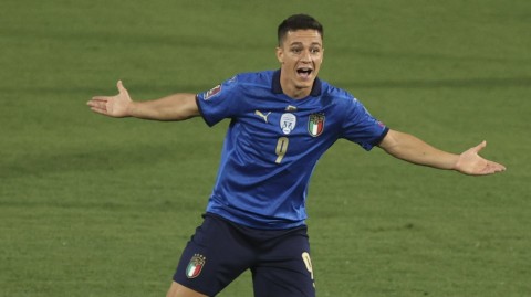 蓝衣军团书写不朽传奇：意大利国家队三十七场不败打破巴西尘封纪录