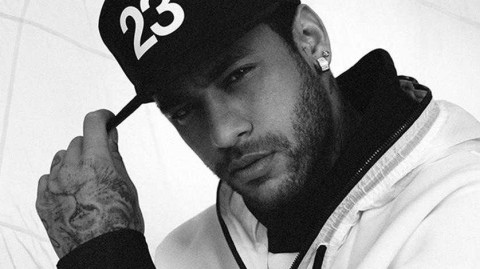 内马尔巴黎写真演绎乔丹风尚 足篮跨界擦出潮流火花