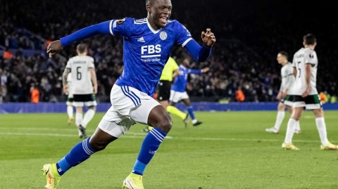 欧联杯复仇之夜：莱斯特城雨夜狂飙，华沙莱吉亚遗憾落败