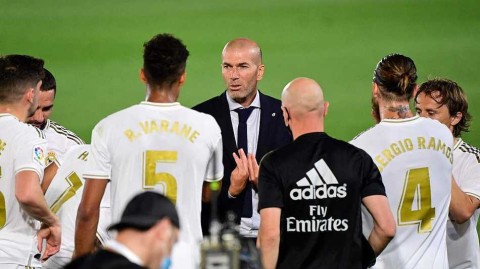 伯纳乌之夜：维尼修斯灵动挑射，拉莫斯圆月弯刀，皇马力克马洛卡重返西甲之巅