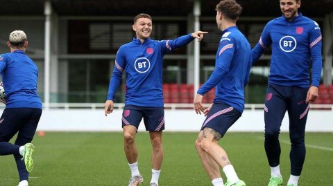 三狮军团，温布利前奏：欧洲杯半决赛前的冷静与渴望