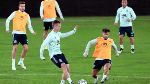 安达卢西亚的阳光与梦想：西班牙斗牛士军团磨剑待出征