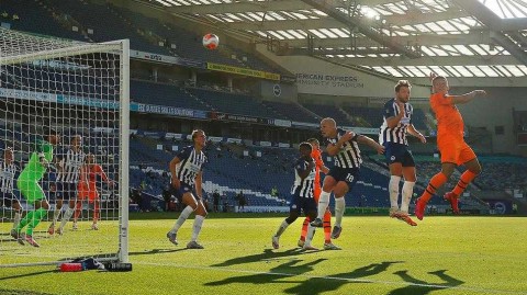 七月海滨的闷平，布莱顿与纽卡携手画上保级句号