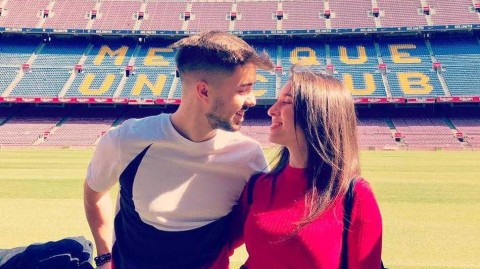 巴萨情侣诺坎普之恋：红蓝信仰下的最美誓言