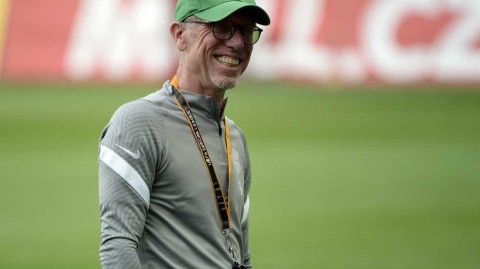 布拉格阳光下，费伦茨瓦罗斯的欧冠梦想