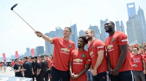 浦江之畔的红魔情缘，曼联众将上海留下夏日光影
