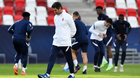 法国队备战欧洲杯，本泽马与姆巴佩的“促膝长谈”