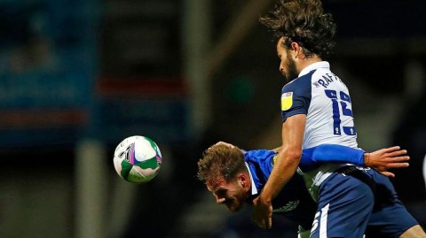 英联杯赛场：布莱顿客场完胜普雷斯顿，海鸥军团展翅晋级