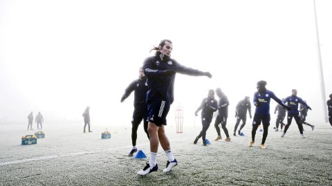 蓝狐的足总杯夙愿：从冬日备战到温布利圆梦