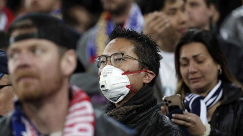 疫情下的伯纳乌：当口罩成为亚裔球迷的“第十二人”