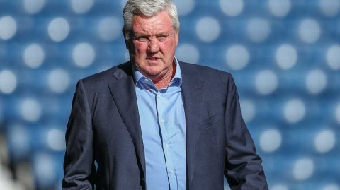 山楂球场告别布鲁斯时代：战绩泥潭中的换帅抉择