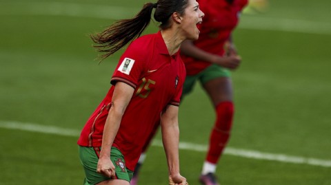 葡萄牙女足主场奏凯昂首迈向世界杯梦想