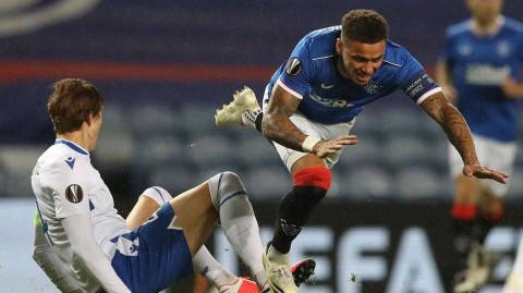 伊布罗克斯的夜晚：莫雷洛斯头球破门，流浪者延续不败神话