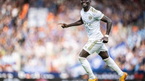 德甲霸主客场七球横扫波鸿 马内德里赫特双双建功