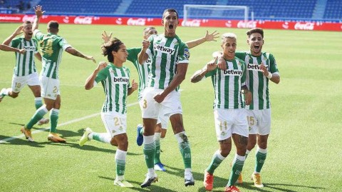 特略读秒绝杀佩工开门红 阿拉维斯主场饮恨