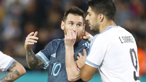 梅西传射建功，阿圭罗拥抱庆祝！阿根廷补时点射绝平乌拉圭