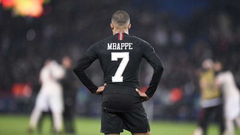 曼联补时点杀巴黎，王子公园的噩梦一夜