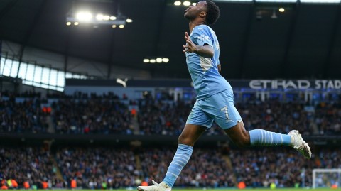 蓝月亮的华丽交响：斯特林、罗德里与B席的三重奏，伊蒂哈德3-0奏凯埃弗顿