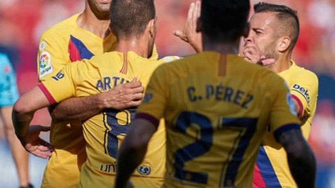 桑巴中轴的亚平宁新章：阿图尔身披尤文战袍的起点与眺望