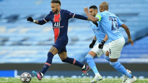 蓝月当空，巴黎梦碎：马赫雷斯双响炮，曼城队史首闯欧冠决赛