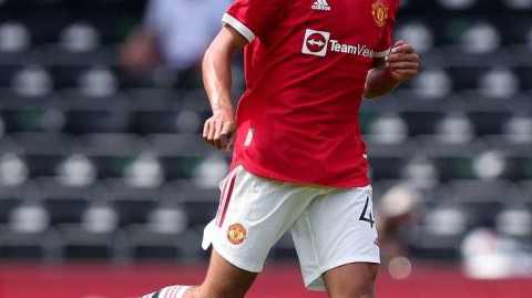 红魔青春风暴席卷普莱德公园 钟塔西与佩利斯特里联袂闪耀曼联热身首胜