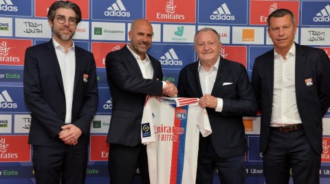 荷兰攻势足球教父驾临！博斯开启里昂新时代