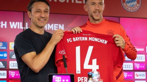 拜仁新援佩里西奇亮相，球迷趣称“萝苯”引爆安联